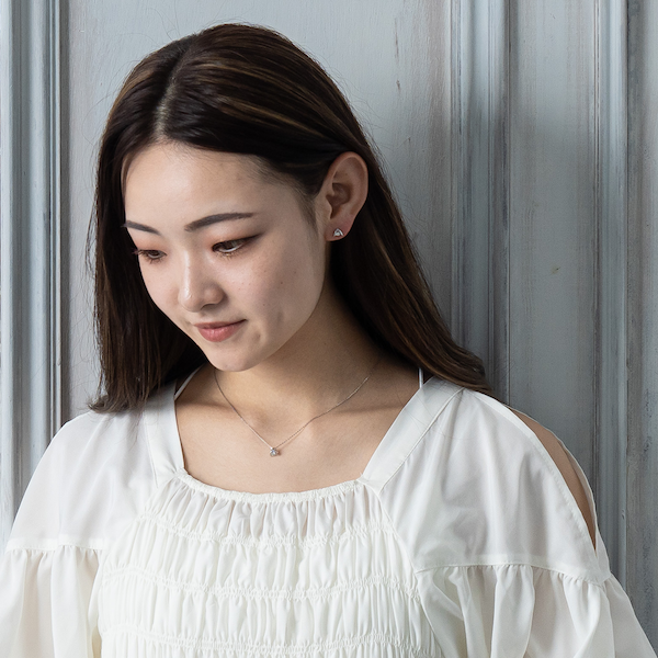 ダンシングストーンピアス(両耳用) / PTP-060