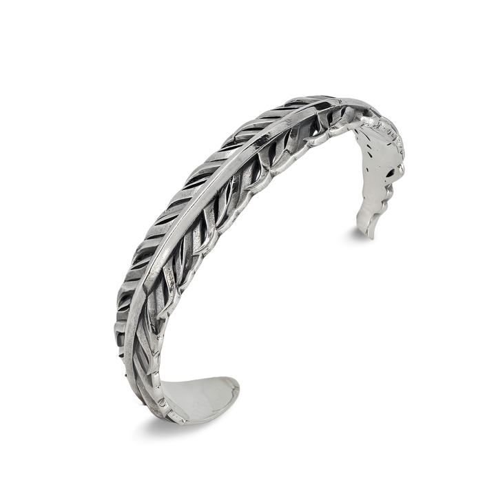 INTELLECTUAL FEATHER BANGLE / XB-052