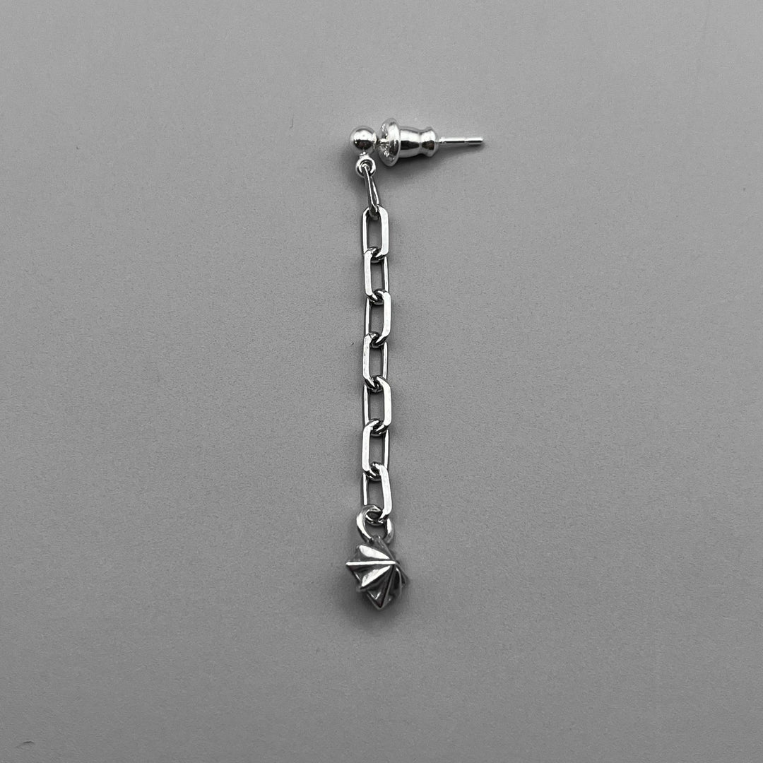 TRIPLE X STUDS PENDULUM PIERCE(片耳用) / XE-043