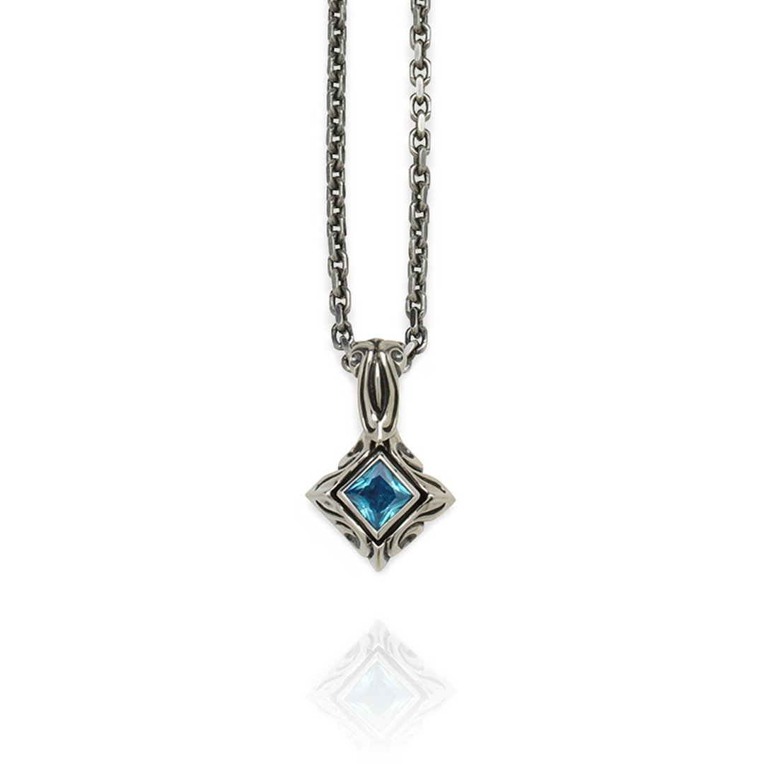URBAN TRIBAL SQUARE PENDANT M / X0201