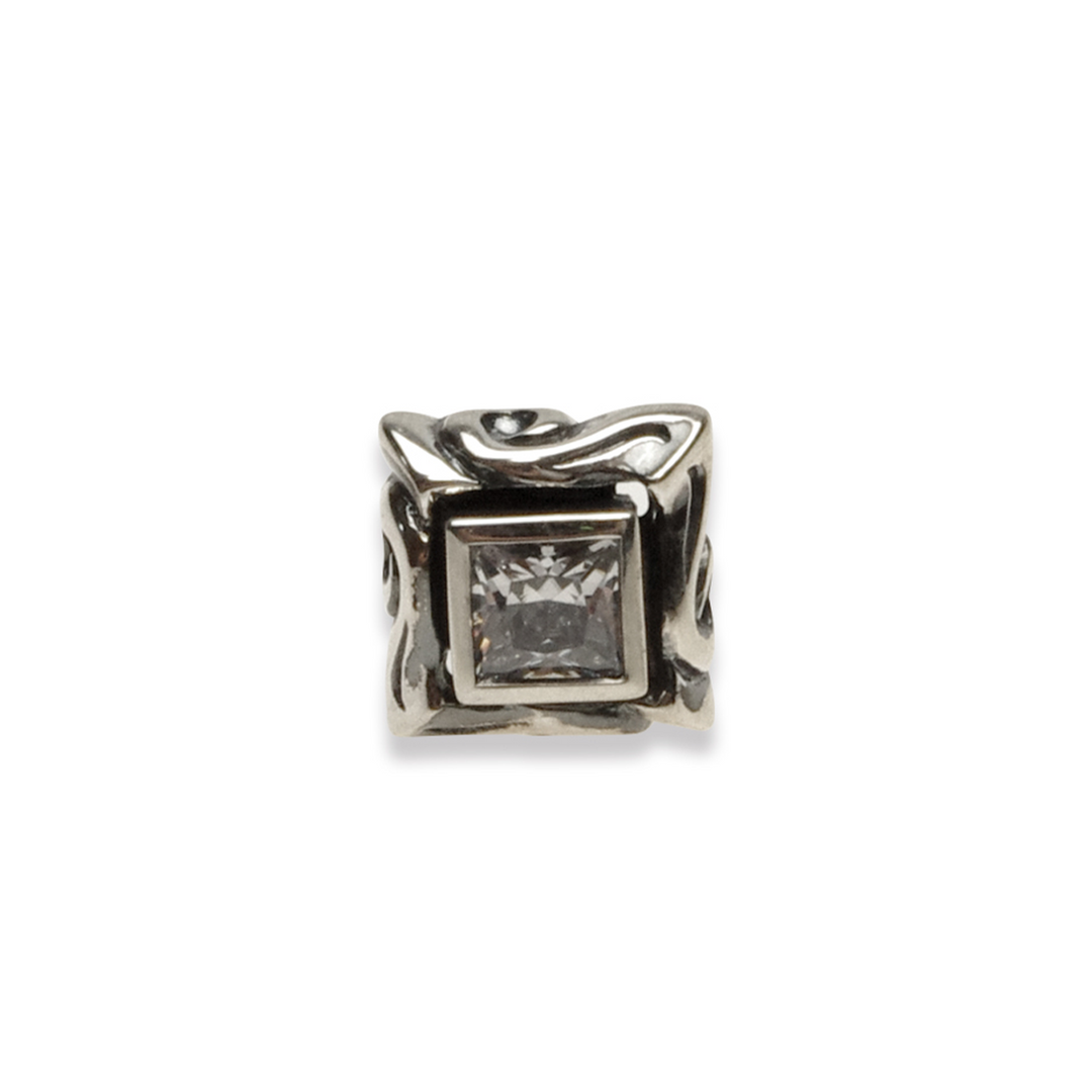 URBAN TRIBAL SQUARE STUD PIERCE(片耳用) / X0202