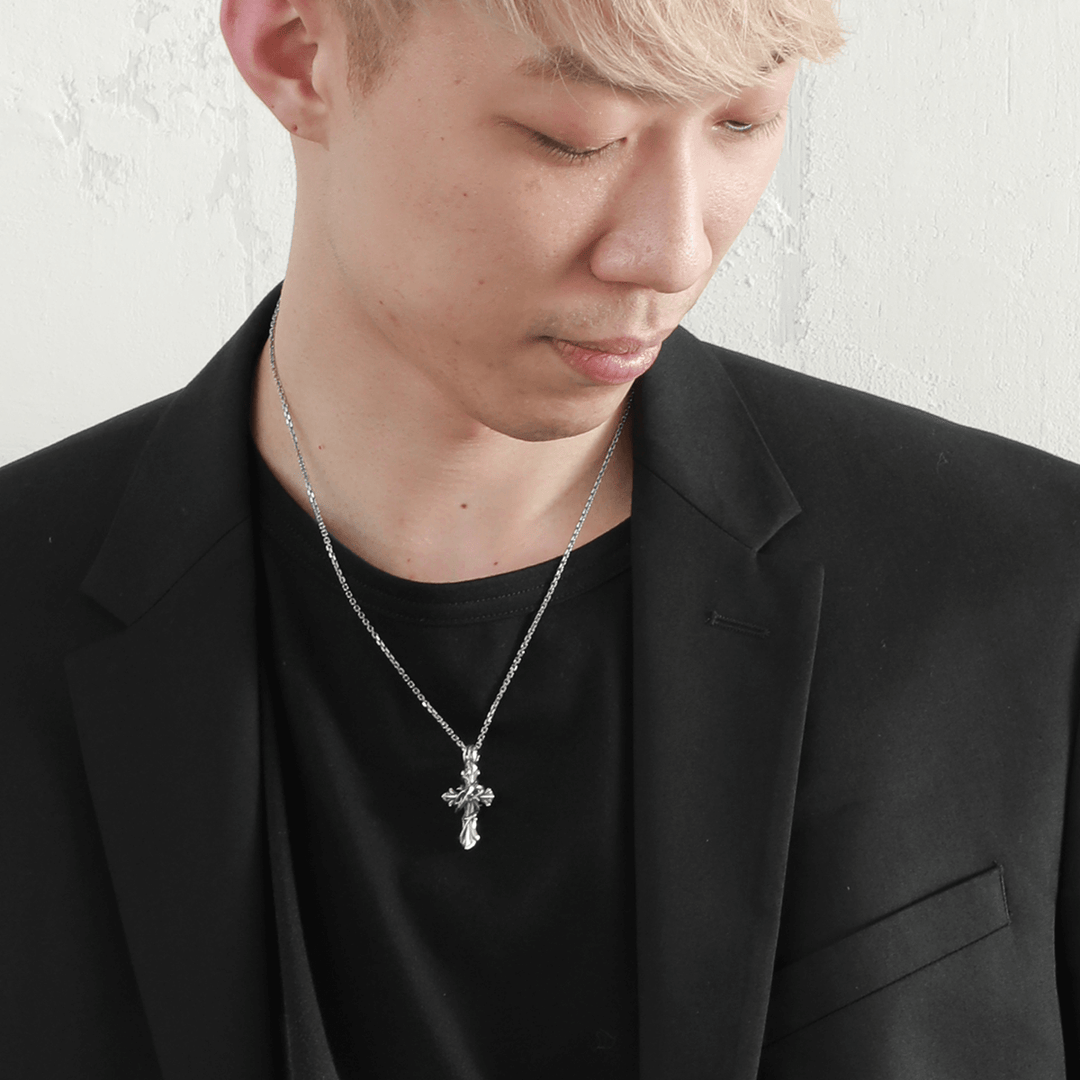 THORN CROSS PENDANT M / XP-015