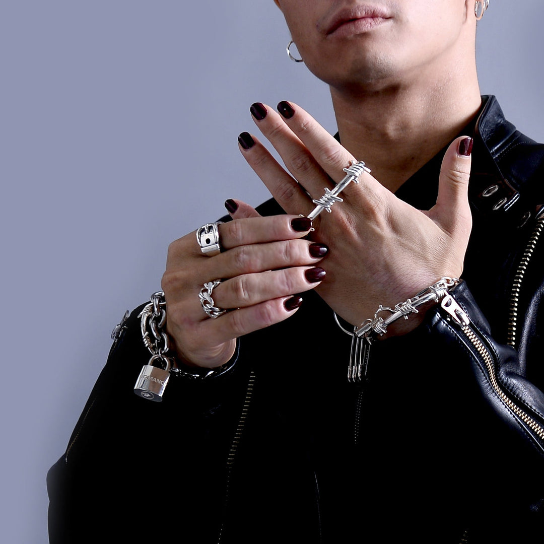 OFF THE WALL BAND OF OUTSIDERS BELT FREE RING / XR-034