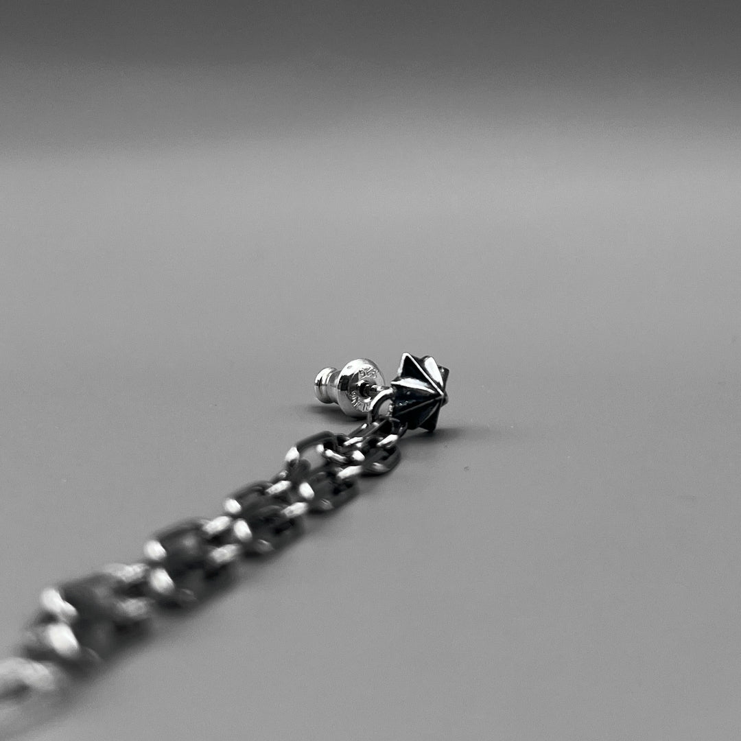 TRIPLE X STUDS CHAIN PIERCE(片耳用) / XE-042