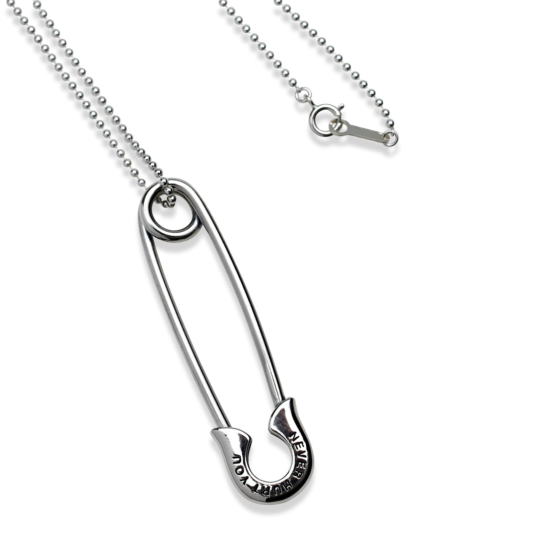 OFF THE WALL NEVER HURT YOU SAFETY PIN PENDANT / XP-154 – BLESS