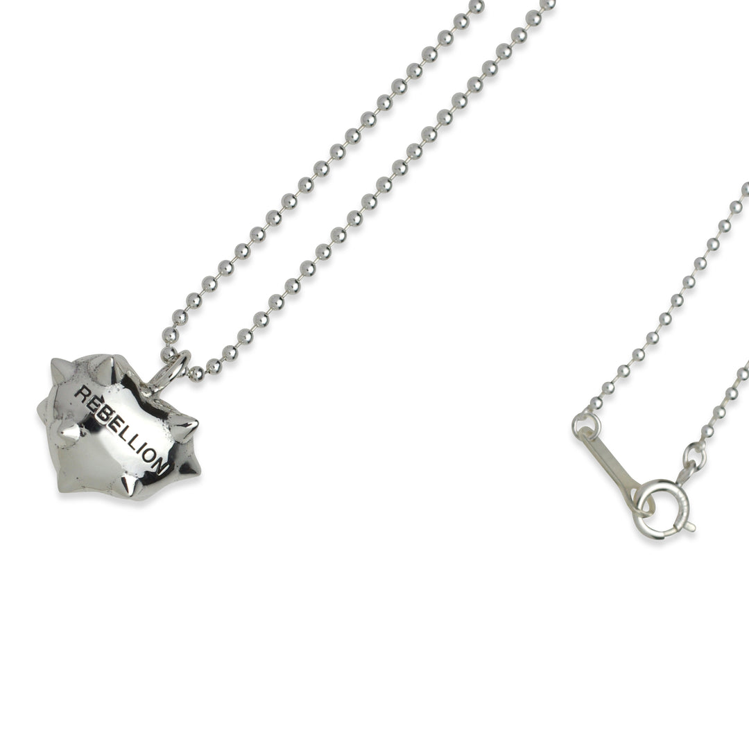 OFF THE WALL REBELLION HEART PENDANT / XP-159