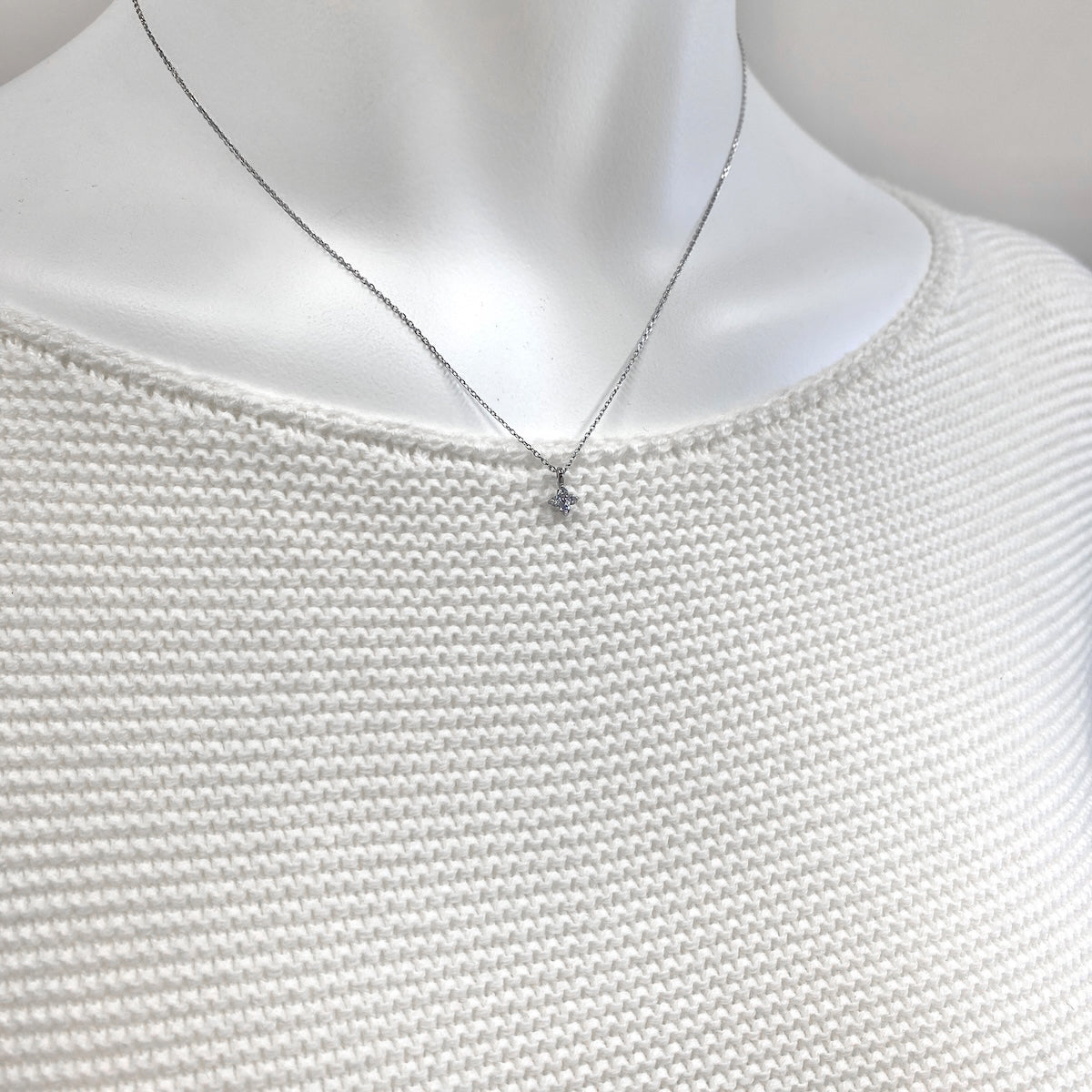 フラワーネックレス / BSN-687 – BLESS