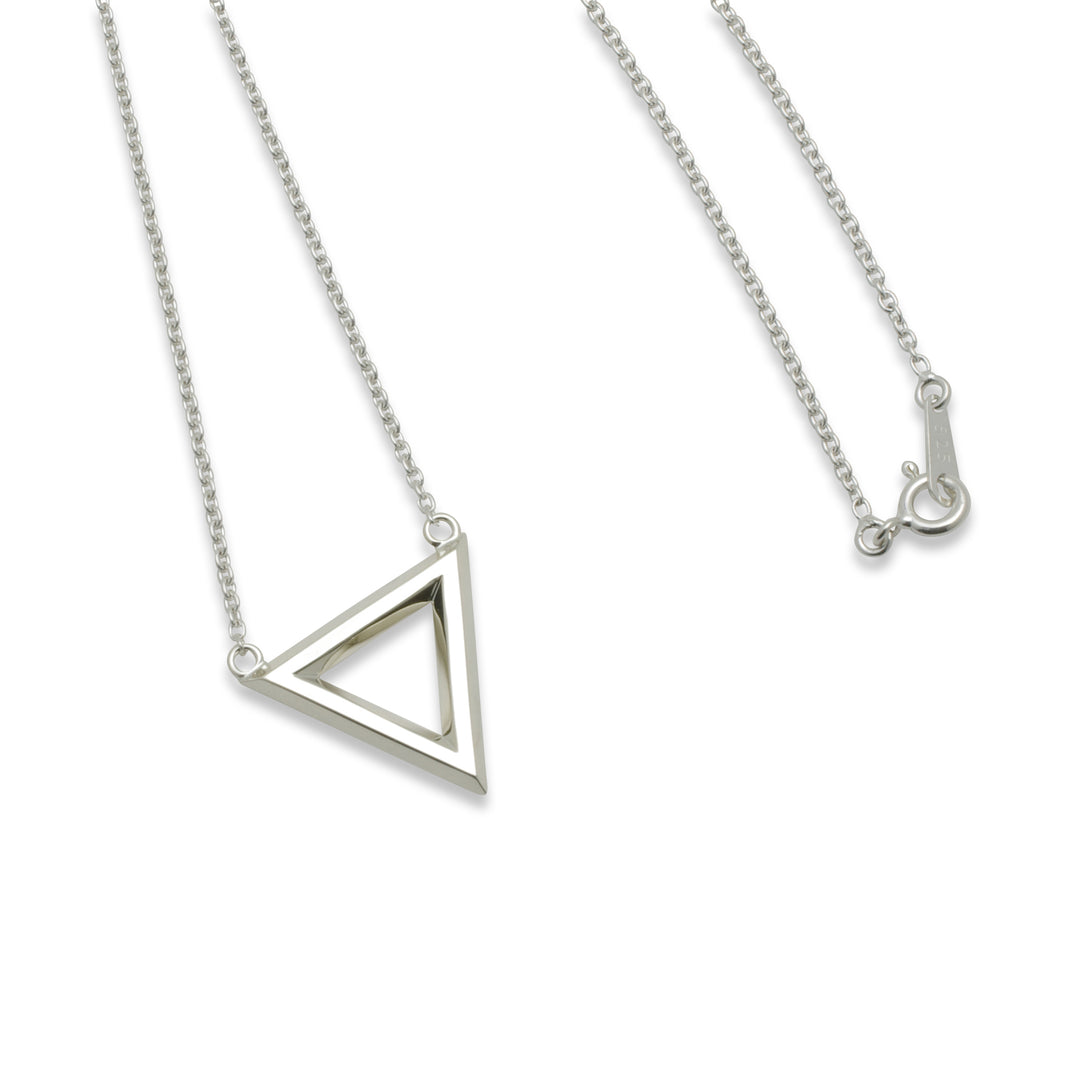 FINE TRIANGLE NECKLACE / FP-004