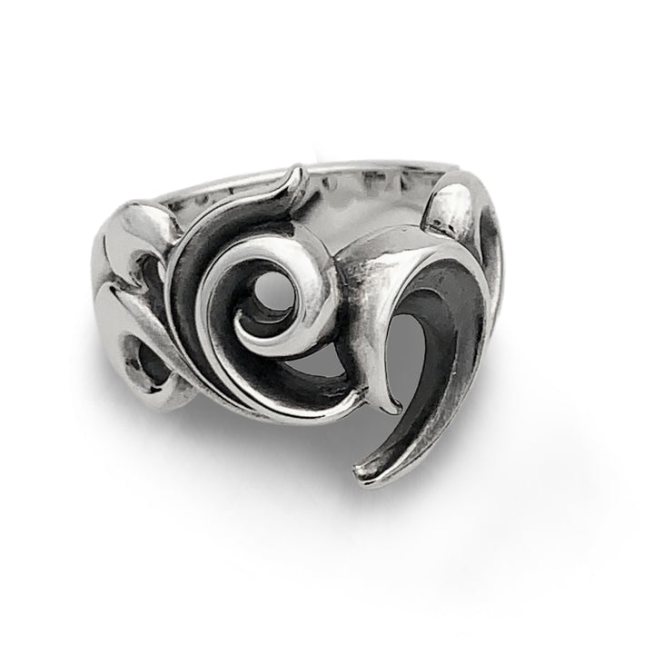 URBAN TRIBAL HEART RING / L-643