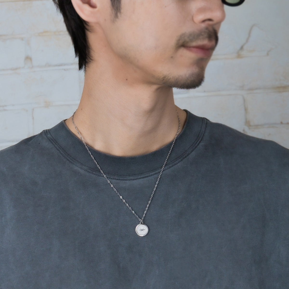 コンパスネックレス – BLESS
