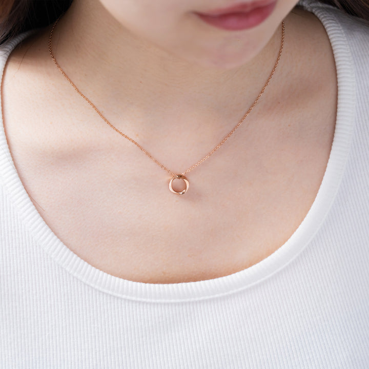 Twisted Ring Necklace / SGN-502