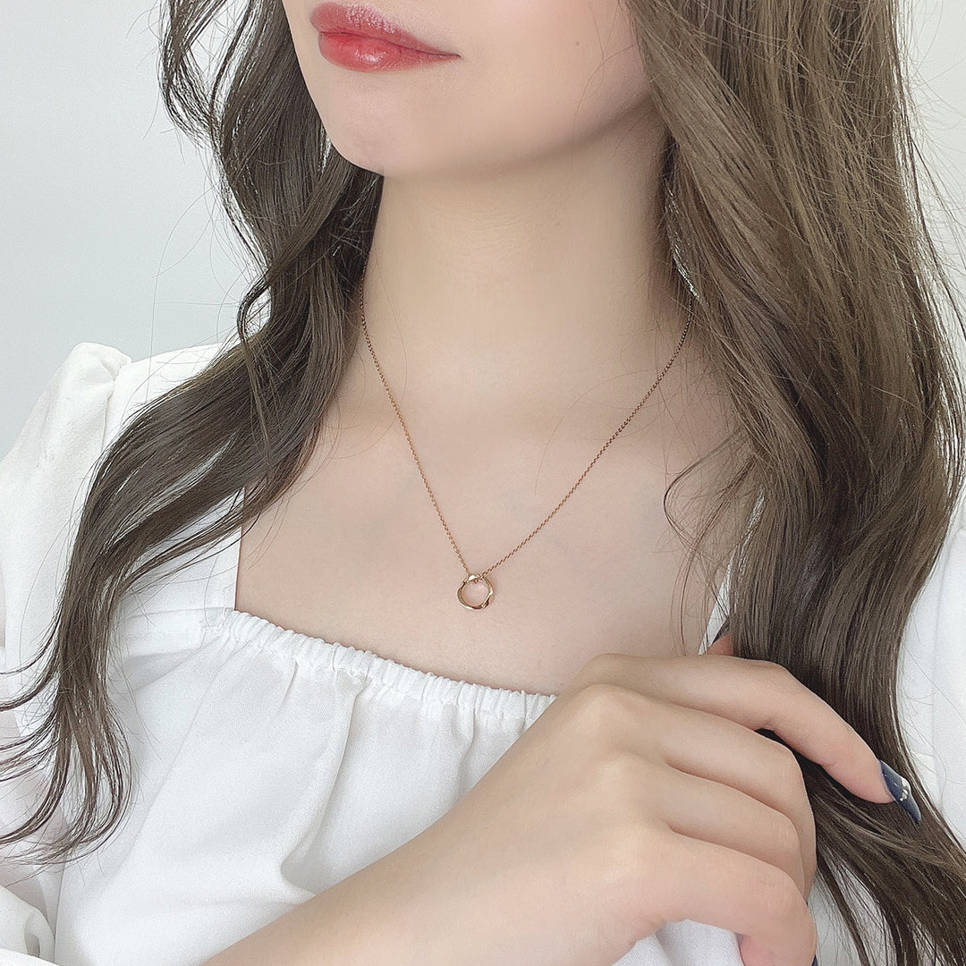 ツイストリングネックレス