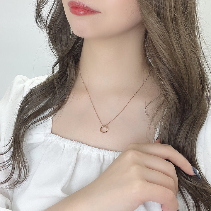 ツイストリングネックレス