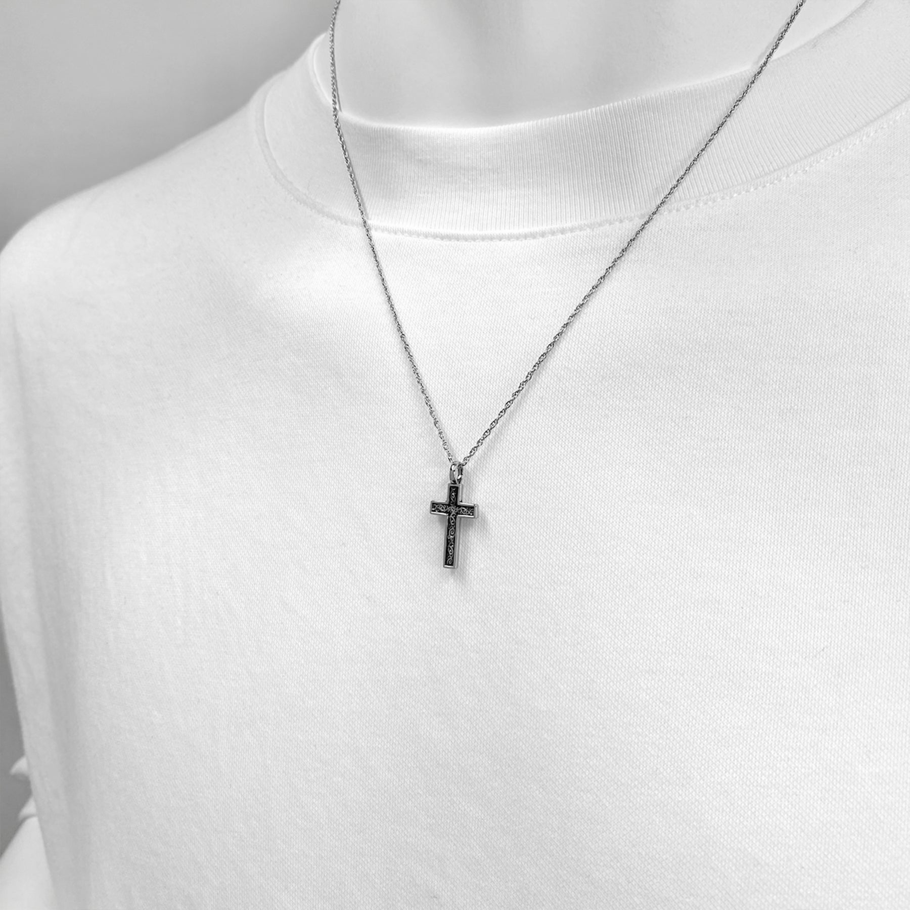 クラシッククロスネックレス / SGN-521CL – BLESS