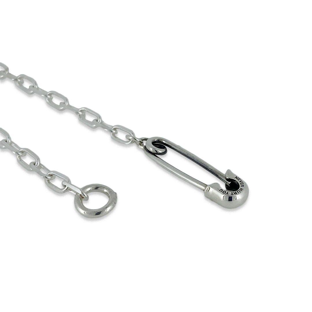 OFF THE WALL NEVER HURT YOU SAFETY PIN MINI BRACELET / XB-046