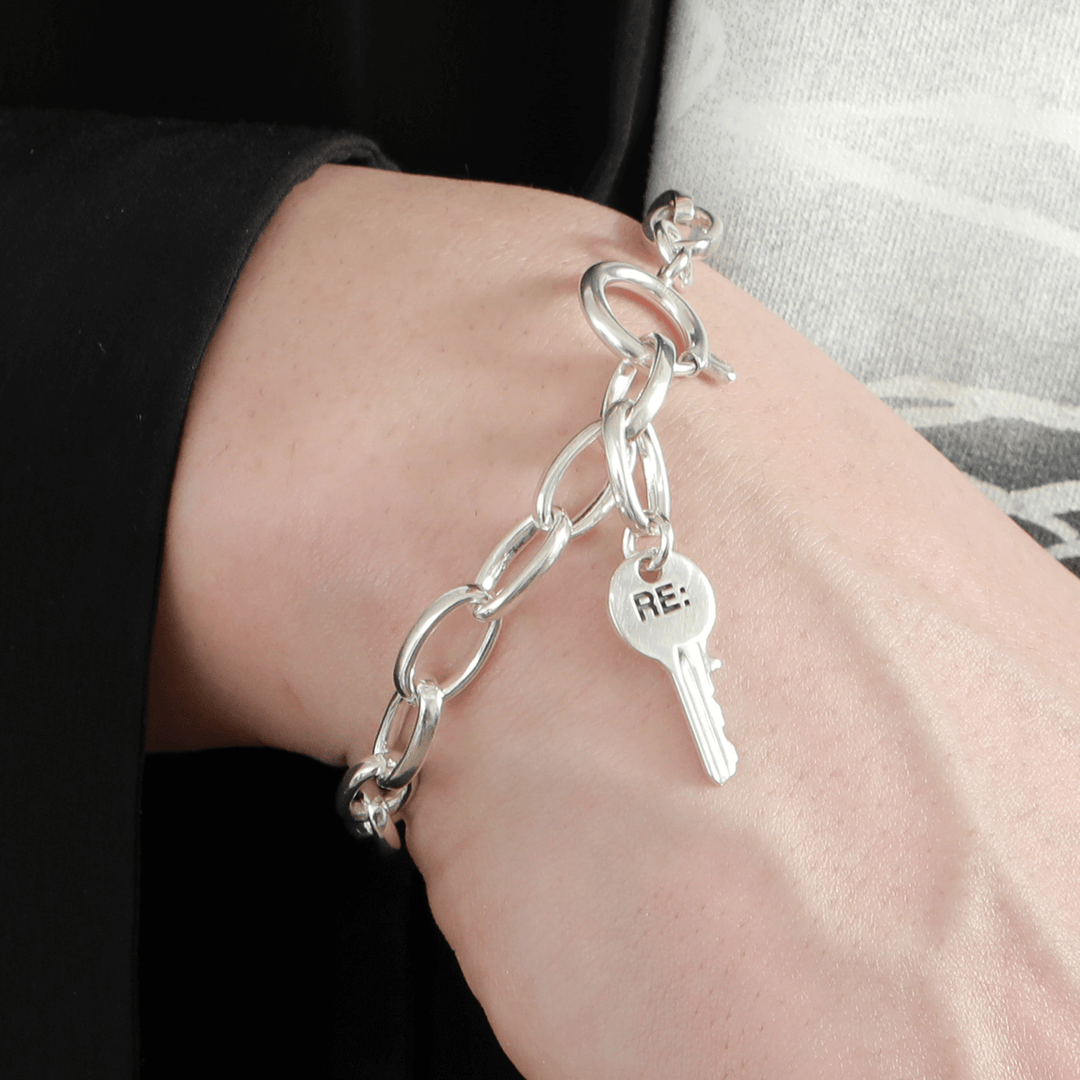 OFF THE WALL RE: KEY CHAIN ​​BRACELET / XB-048