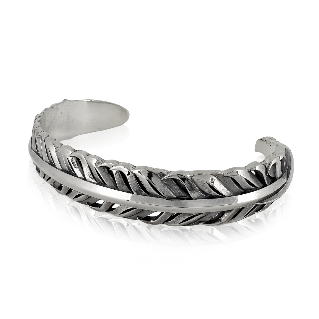INTELLECTUAL FEATHER BANGLE / XB-052