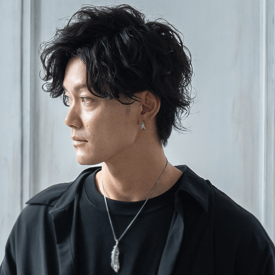 INTELLECTUAL FEATHER STUD PIERCE(片耳用) / XE-001