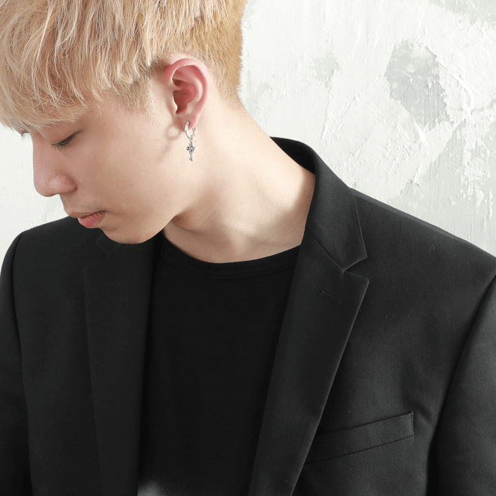 THORN CROSS DROP PIERCE (for one ear) / XE-010