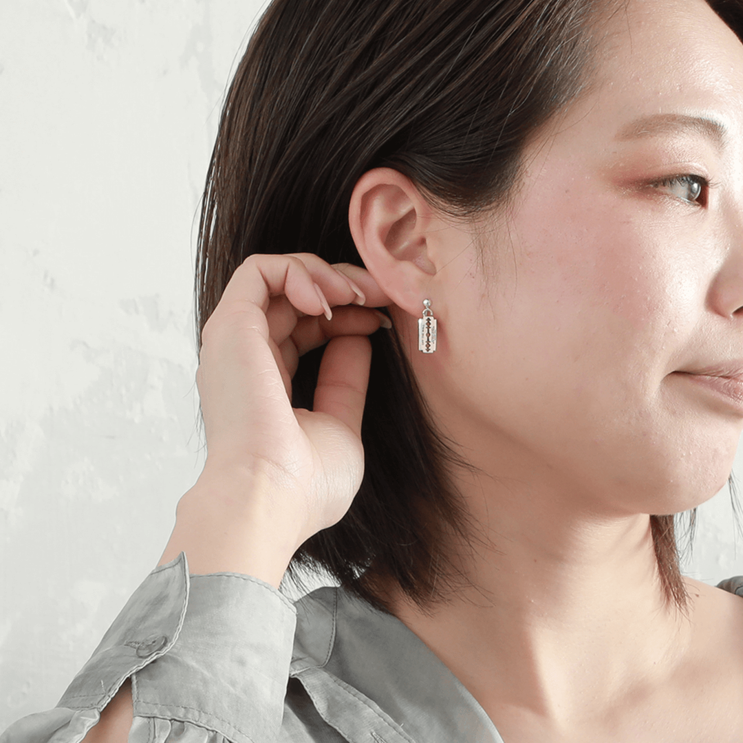 OFF THE WALL RAZOR EARRING(片耳用) / XE-029