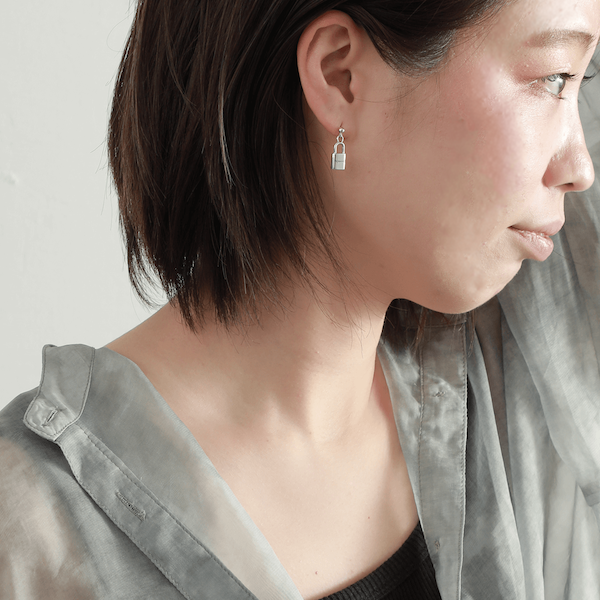 OFF THE WALL ROMANCE PADLOCK PIERCE(片耳用)