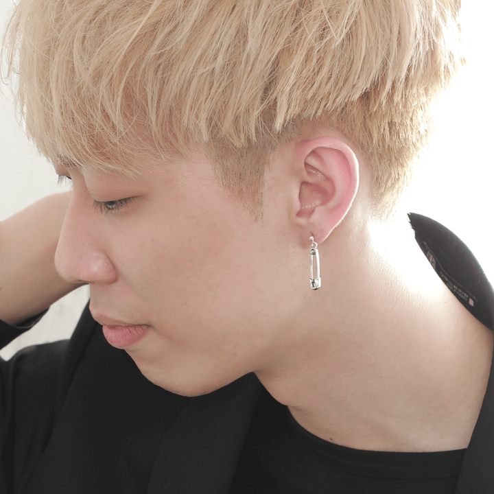 OFF THE WALL NEVER HURT YOU SAFETY PIN PIERCE(片耳用) / XE-031