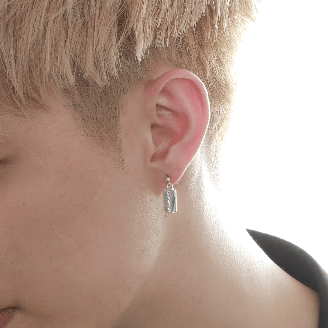 OFF THE WALL RAZOR PIERCE (for one ear) / XE-032
