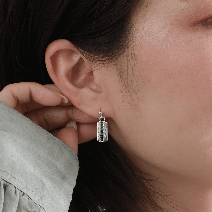 OFF THE WALL RAZOR PIERCE (for one ear) / XE-032