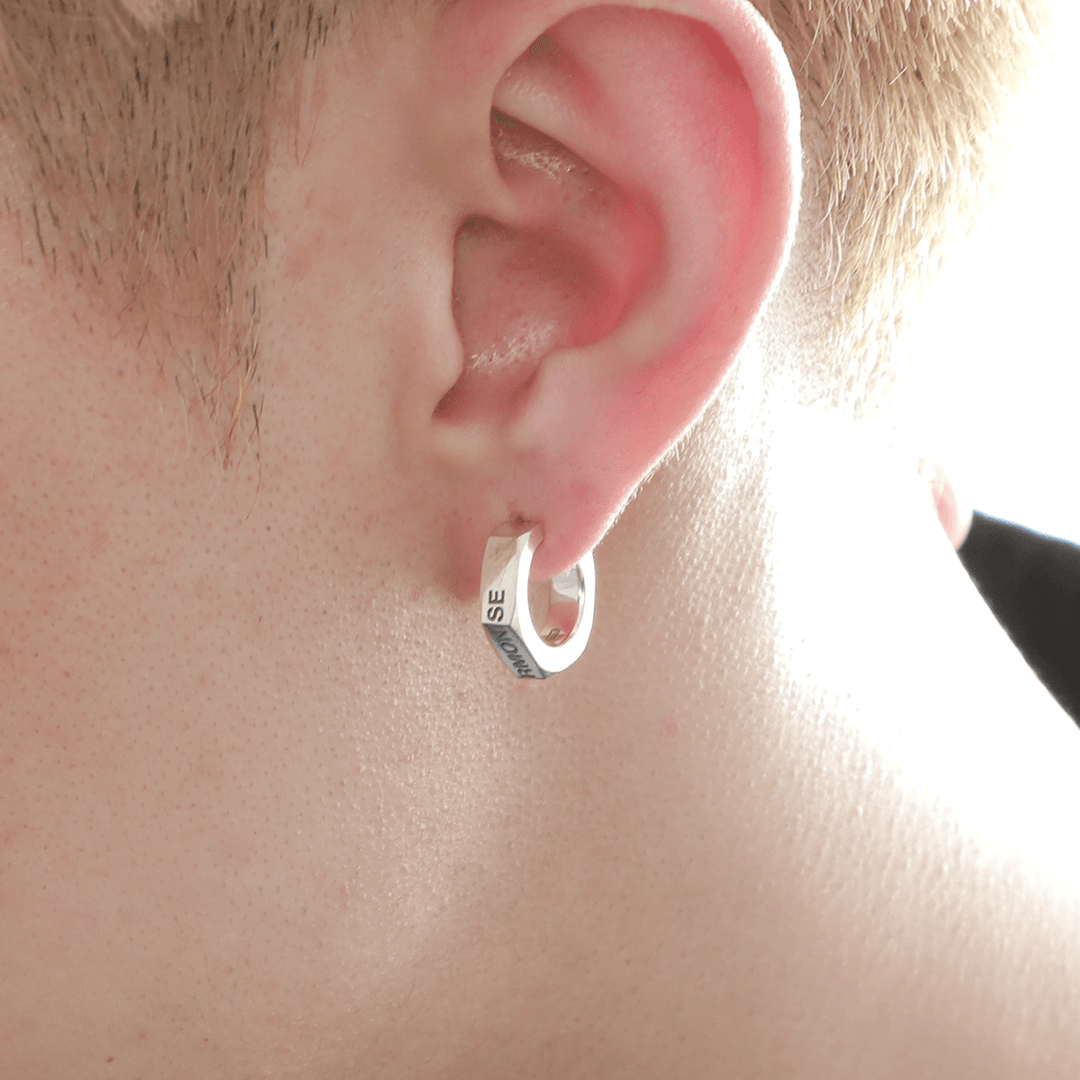 OFF THE WALL HARMONISE NUT PIERCE (for one ear) / XE-033