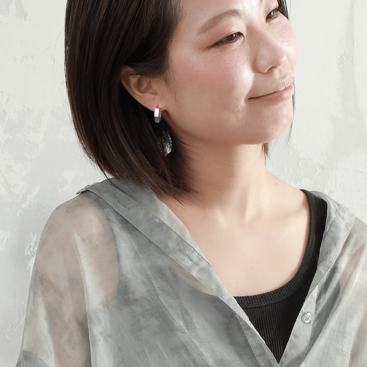 OFF THE WALL HARMONISE NUT PIERCE (for one ear) / XE-033