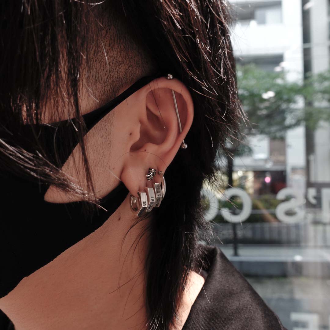 OFF THE WALL HARMONISE NUT PIERCE (for one ear) / XE-033