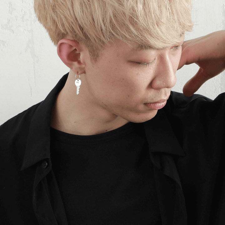 OFF THE WALL RE: KEY HOOP PIERCE (for one ear) / XE-039