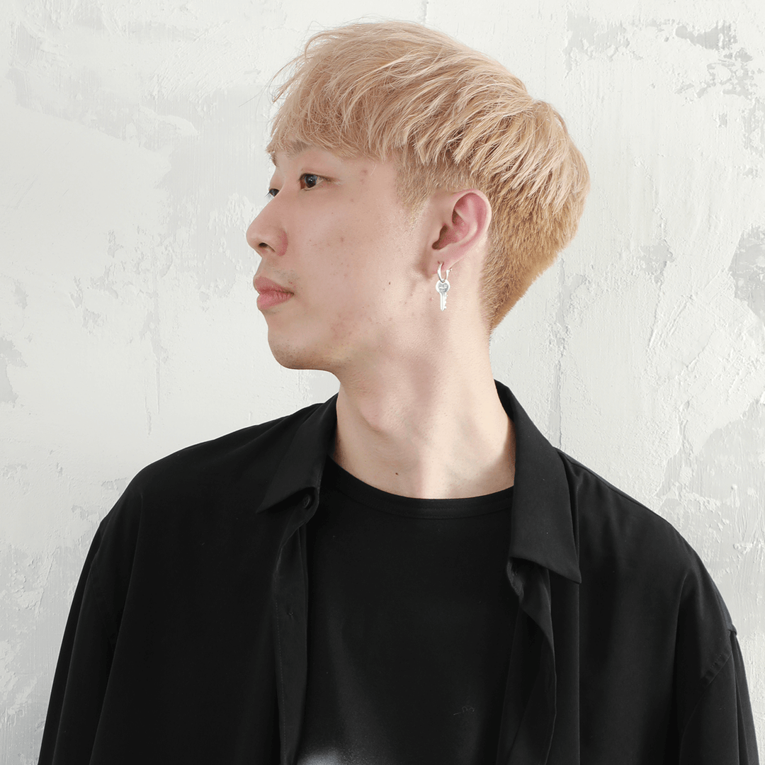 OFF THE WALL RE: KEY HOOP EARRING(片耳用) / XE-040