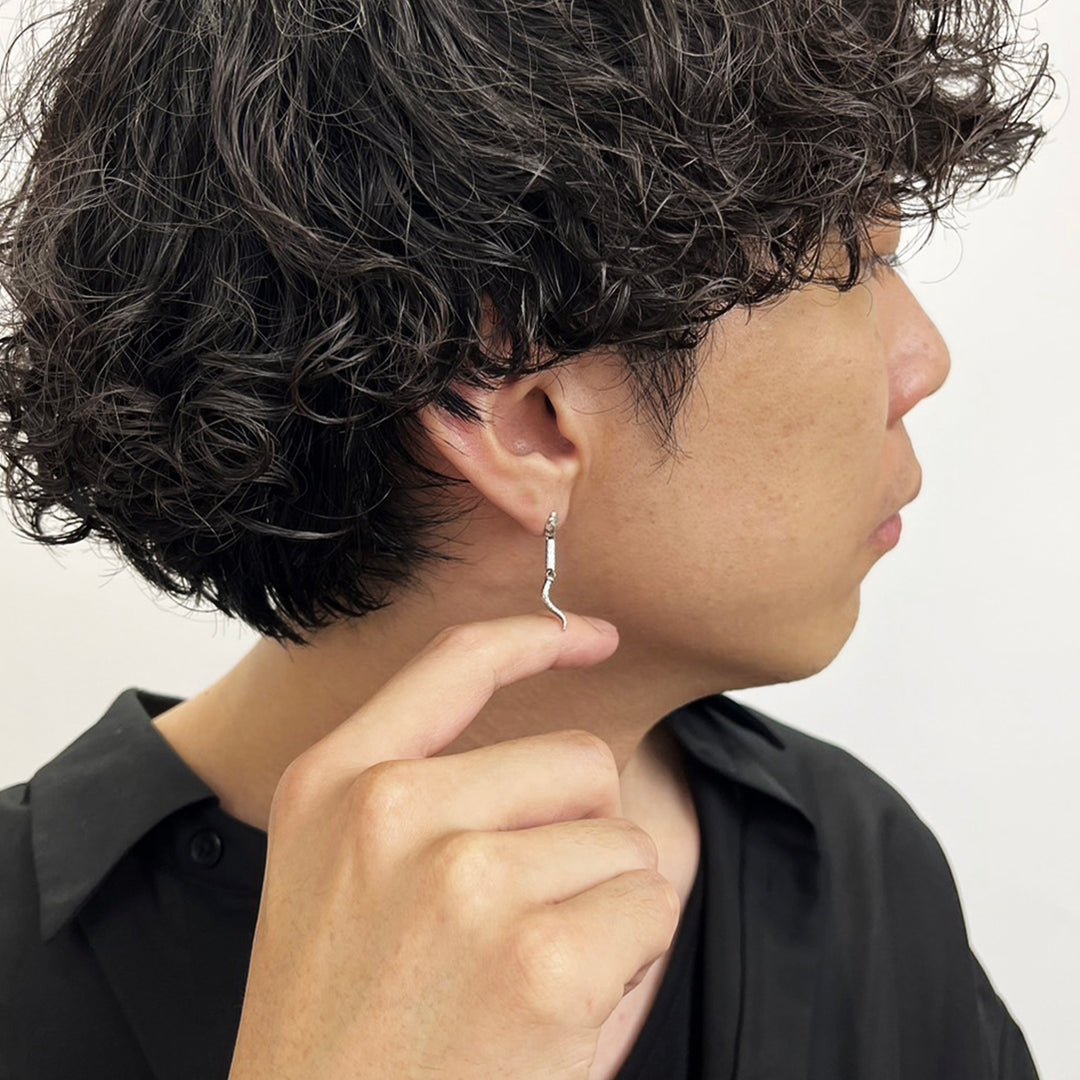 SERPENS DROP PIERCE (for one ear) / XE-064R