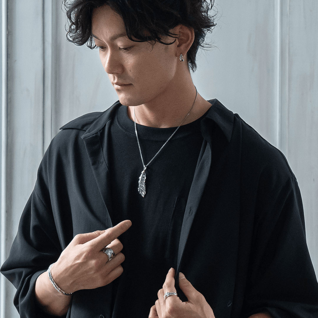 INTELLECTUAL FEATHER PENDANT L/XP-007