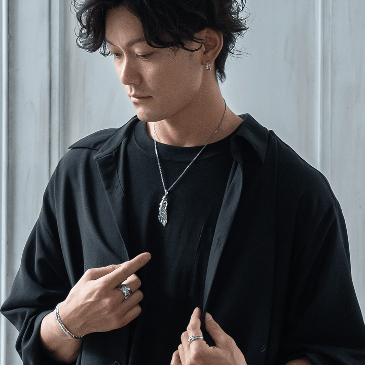 INTELLECTUAL FEATHER PENDANT L/XP-007