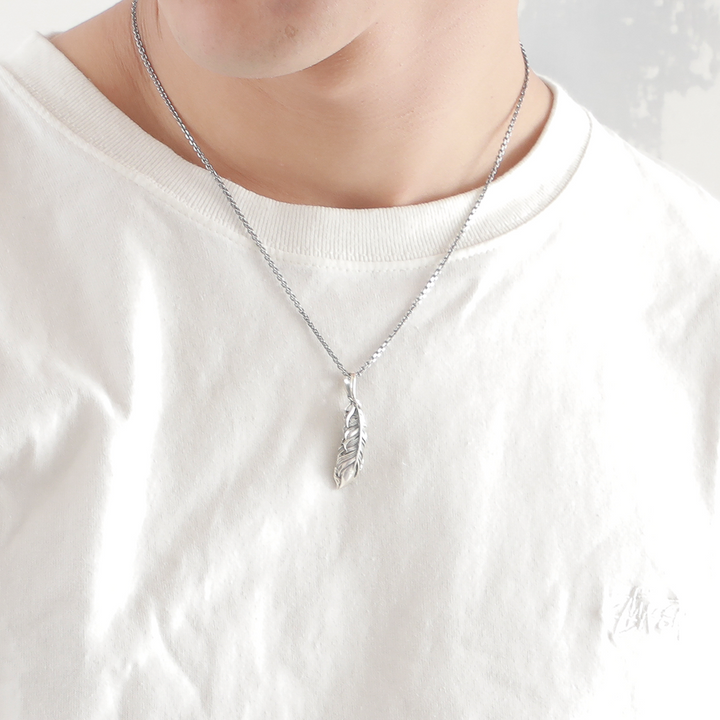 INTELLECTUAL FEATHER PENDANT M/XP-008