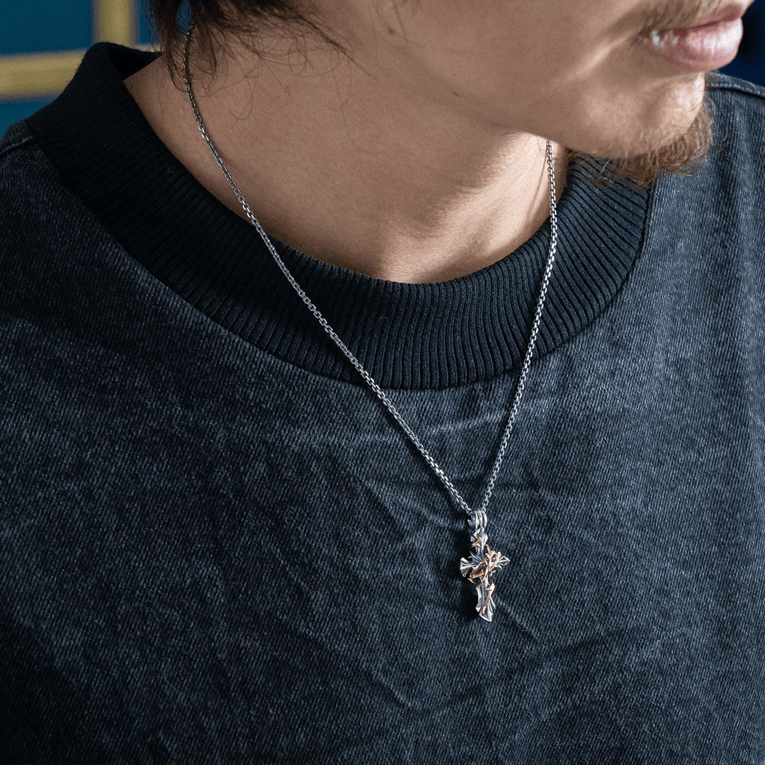 THORN CROSS PENDANT M K10YG × SV / XP-016 – BLESS THORN CROSS PENDANT M K10YG × SV / XP-016 – BLESS