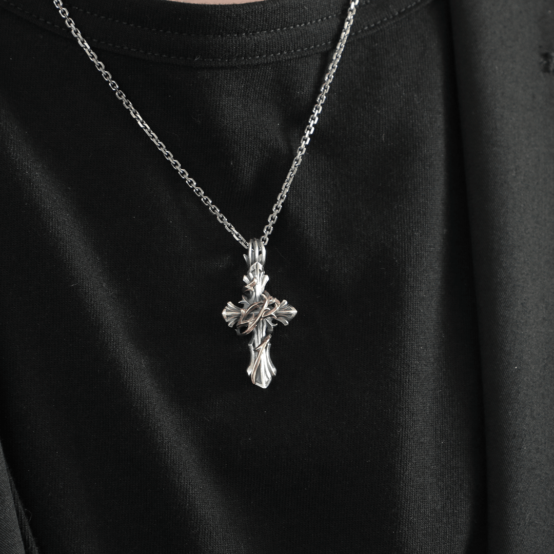 THORN CROSS PENDANT M K10YG × SV / XP-016 – BLESS THORN CROSS PENDANT M K10YG × SV / XP-016 – BLESS
