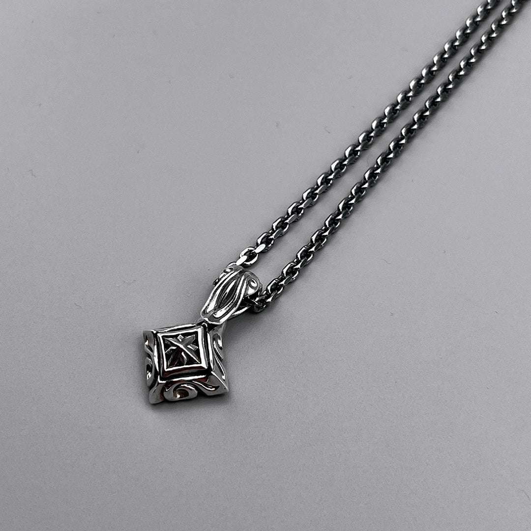 TRIPLE X EDITION URBAN TRIBAL PENDANT M/XP-145