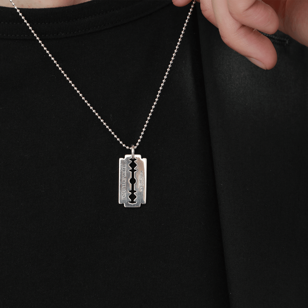 OFF THE WALL RAZOR PENDANT M/XP-155
