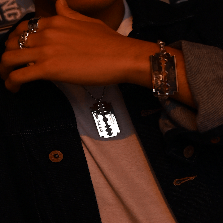 OFF THE WALL RAZOR PENDANT L / XP-162