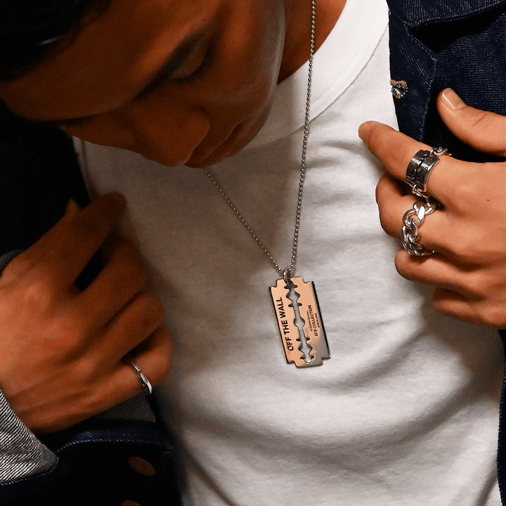 OFF THE WALL RAZOR PENDANT L / XP-162