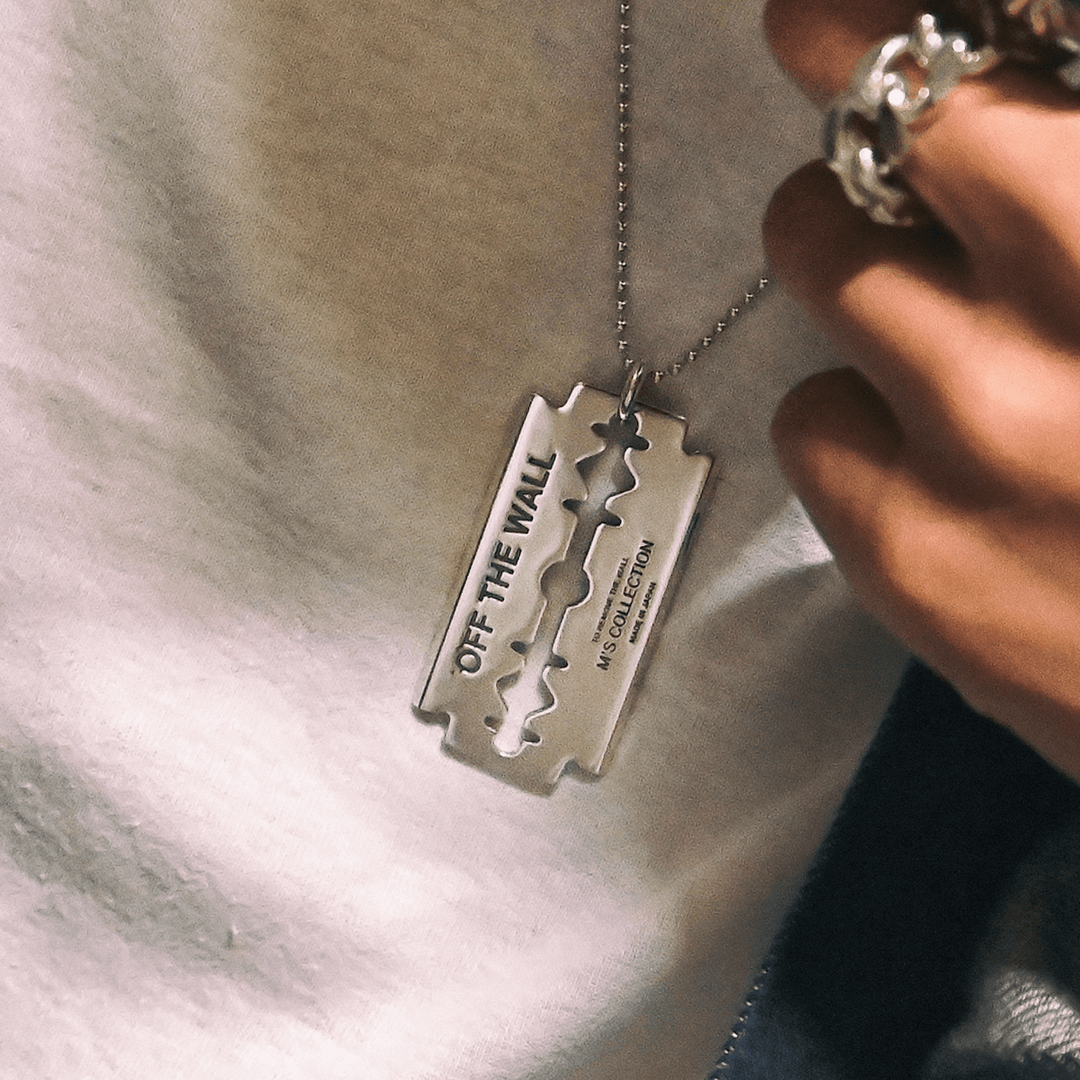 OFF THE WALL RAZOR PENDANT L / XP-162