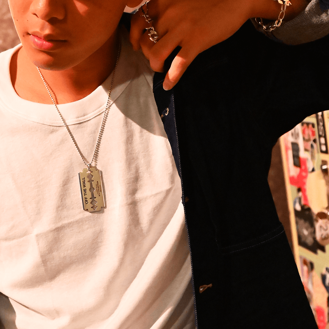 OFF THE WALL RAZOR PENDANT L / XP-162