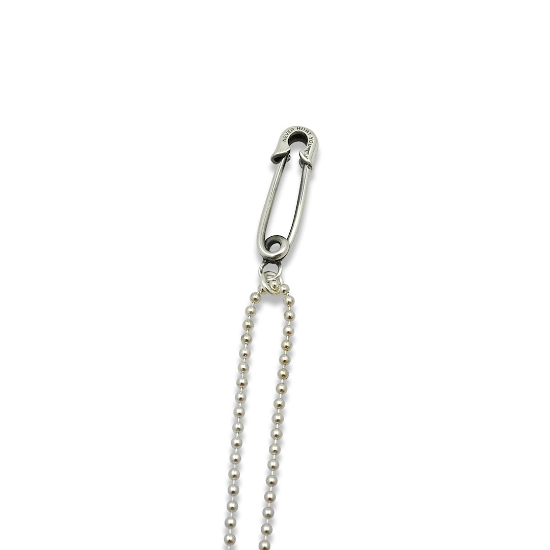 OFF THE WALL NEVER HURT YOU SAFETY PIN MINI PENDANT / XP-180