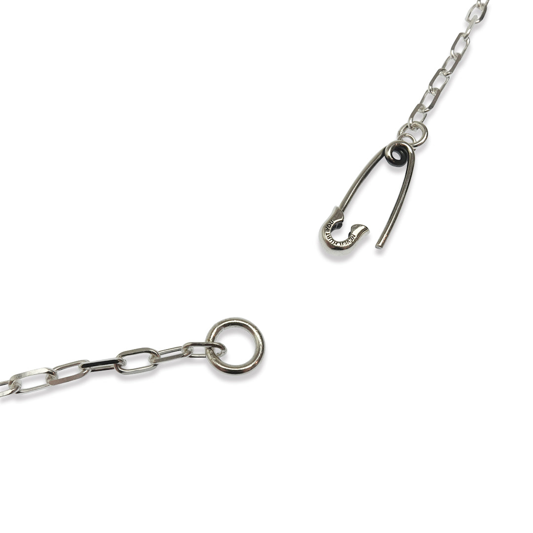 OFF THE WALL NEVER HURT YOU SAFETY PIN MINI NECKLACE / XP-192