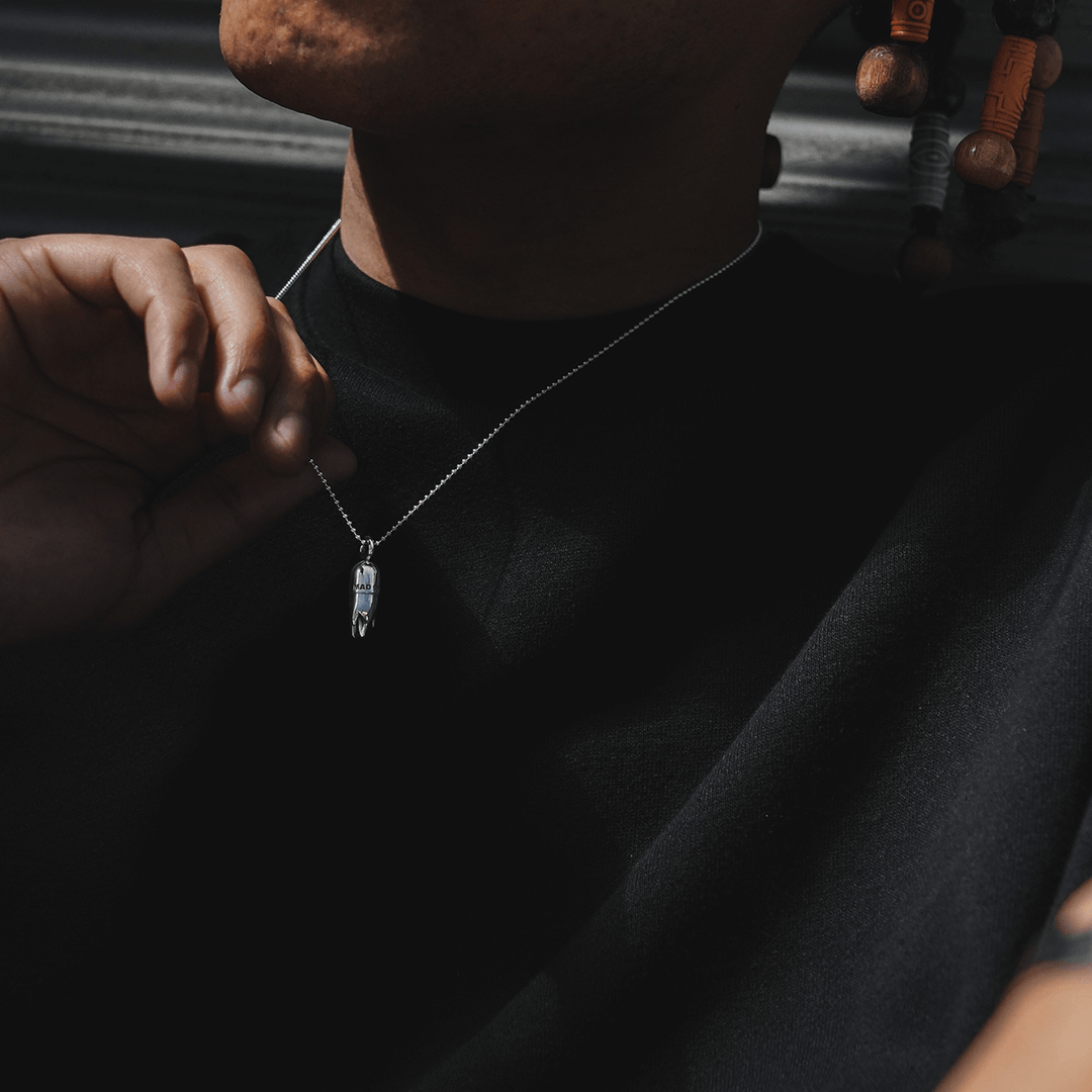 OFF THE WALL MAD 99% CAPSULE PENDANT / XP-213