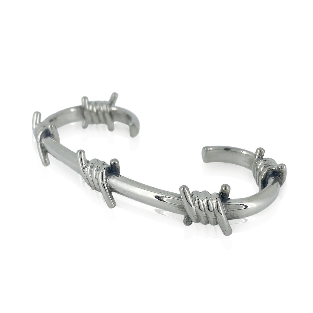OFF THE WALL LIBERTY BARBED WIRE RING – BLESS OFF THE WALL LIBERTY BARBED WIRE RING – BLESS