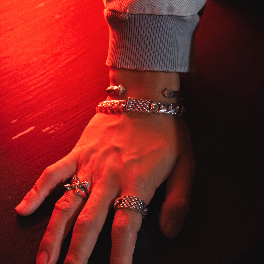 TRIPLE X EDITION THORN RING